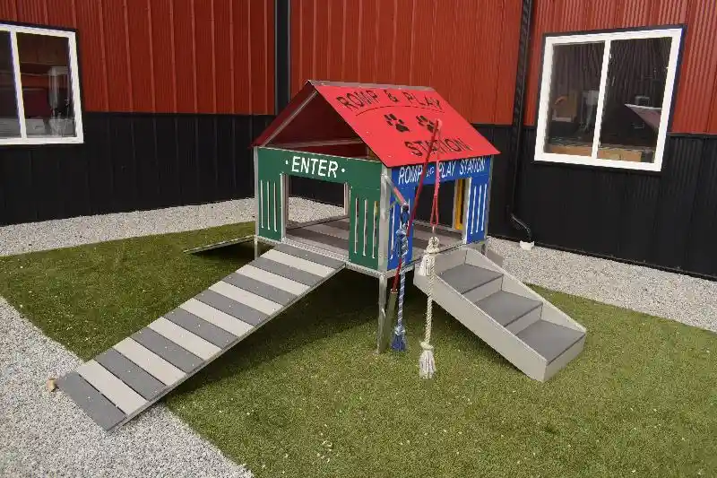 Romp & Play Station Mini-Deluxe 46x46x24