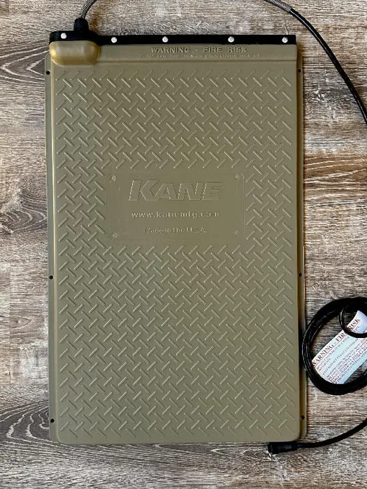 Kane Heat Mat w/ Thermostat | Green | 18x18